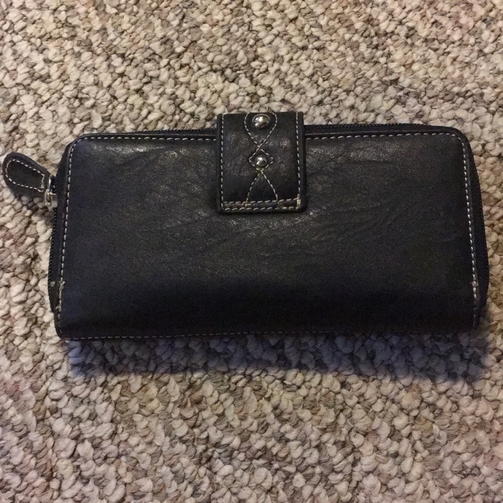 Black Wallet - Picture 2 of 5